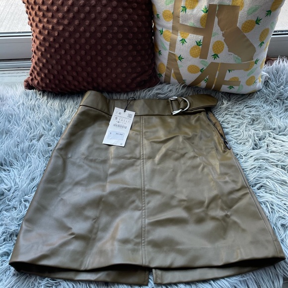Zara Green Faux Leather Skirt Small New with Tags - Picture 3 of 5
